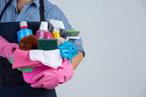 Read more about the article CLEANING AGENTS