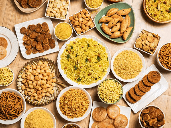 Read more about the article Indian Snacks – 10 varieties